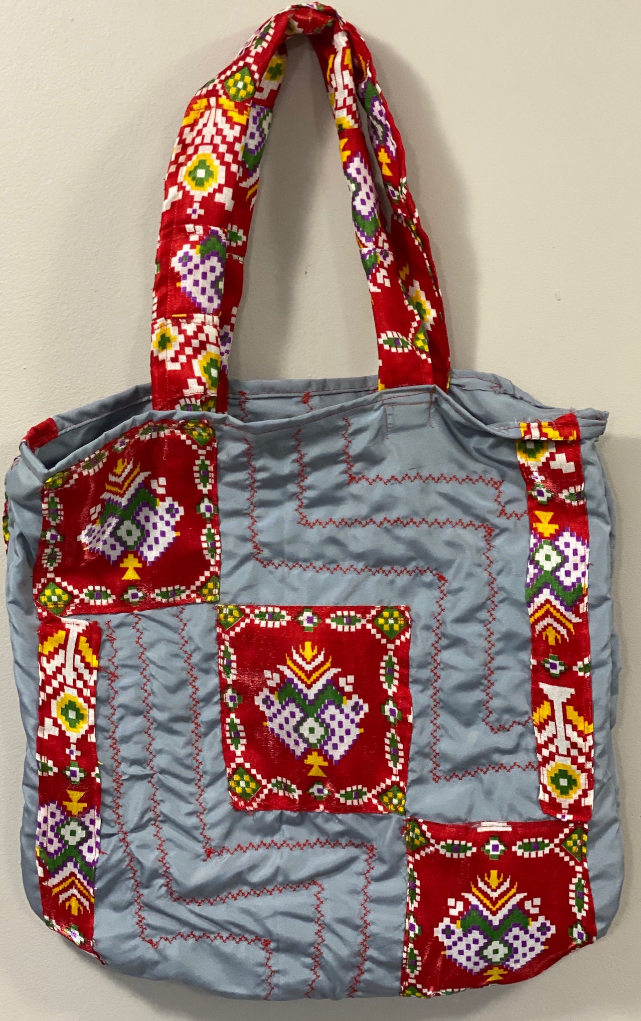 HandBags: Vibrant Pochampally Tote
