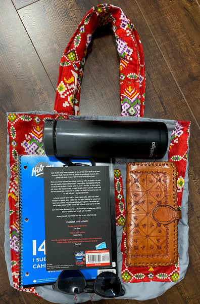 HandBags: Vibrant Pochampally Tote