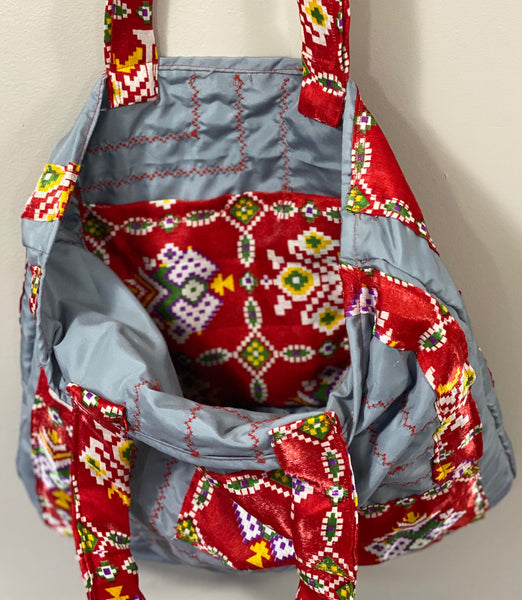 HandBags: Vibrant Pochampally Tote